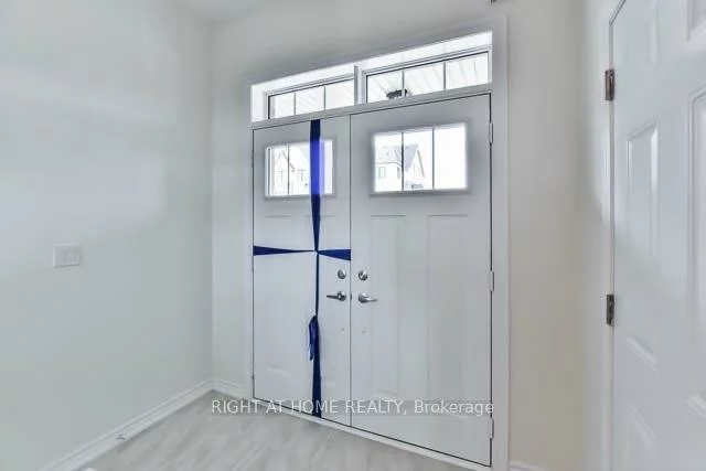 4, Blackpool, Queensville, East Gwillimbury