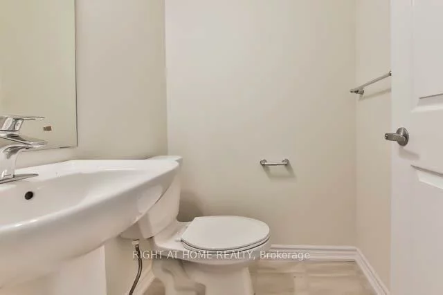 4, Blackpool, Queensville, East Gwillimbury