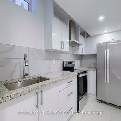 13, Manor Glen, Mt Albert, East Gwillimbury