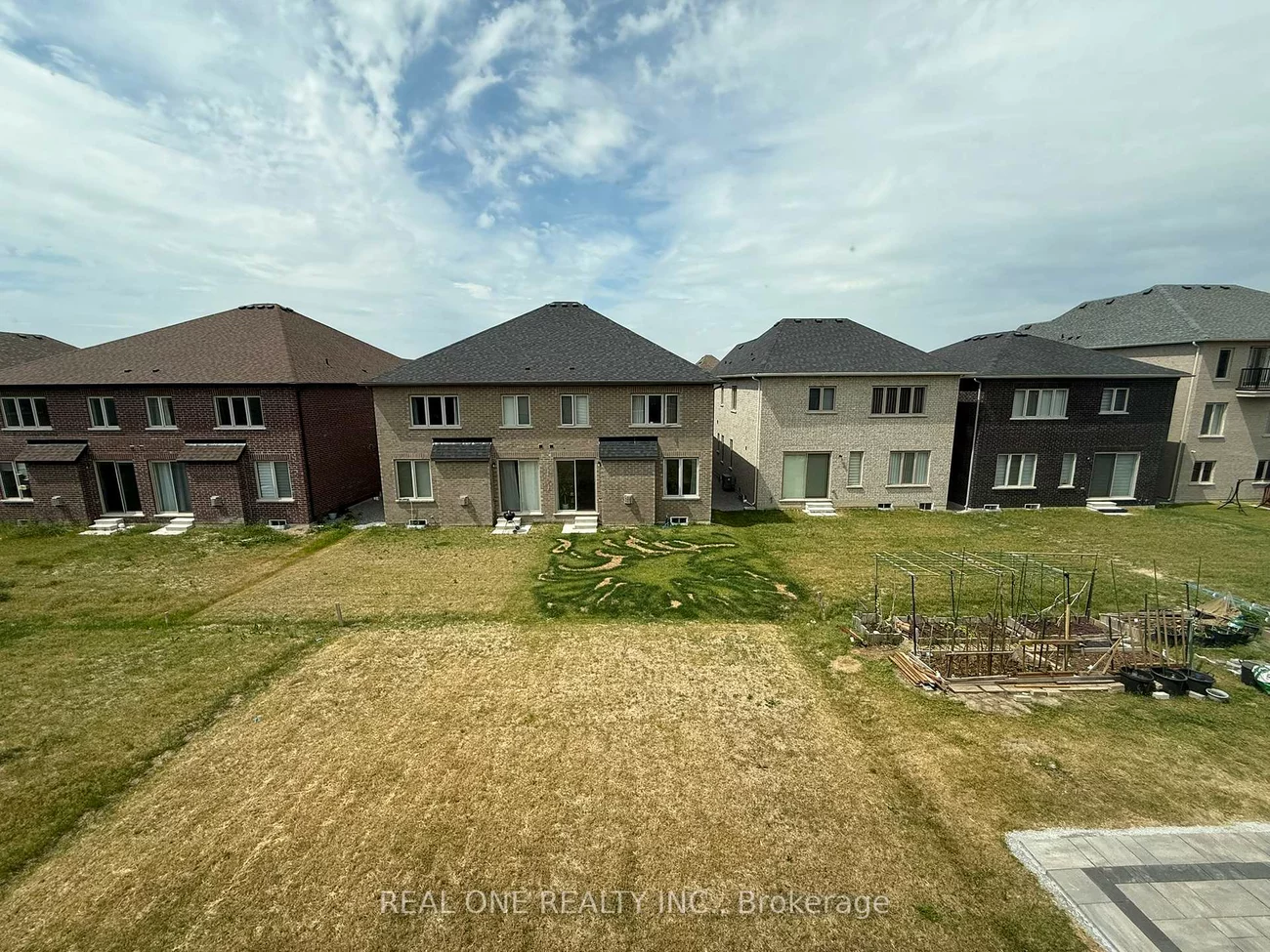 93, SILK TWIST, Holland Landing, East Gwillimbury