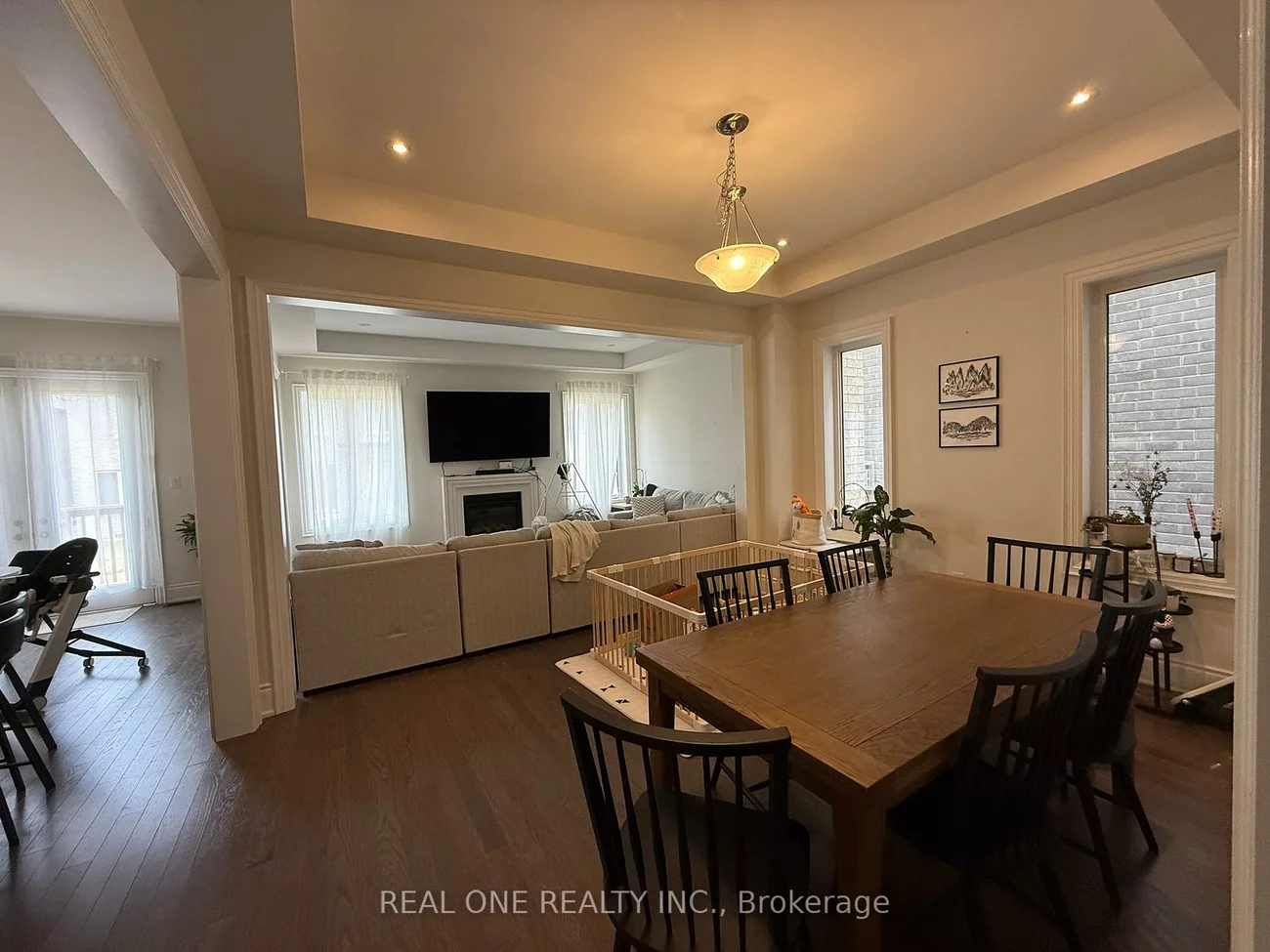 93, SILK TWIST, Holland Landing, East Gwillimbury