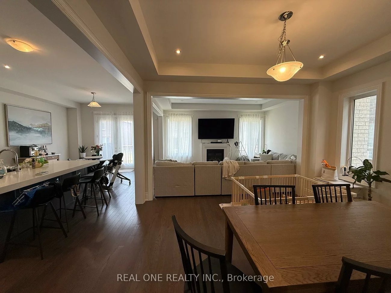 93, SILK TWIST, Holland Landing, East Gwillimbury