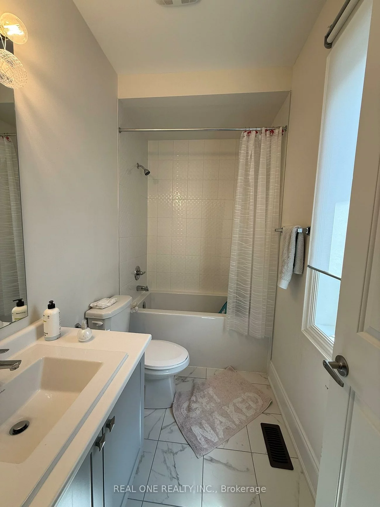 93, SILK TWIST, Holland Landing, East Gwillimbury