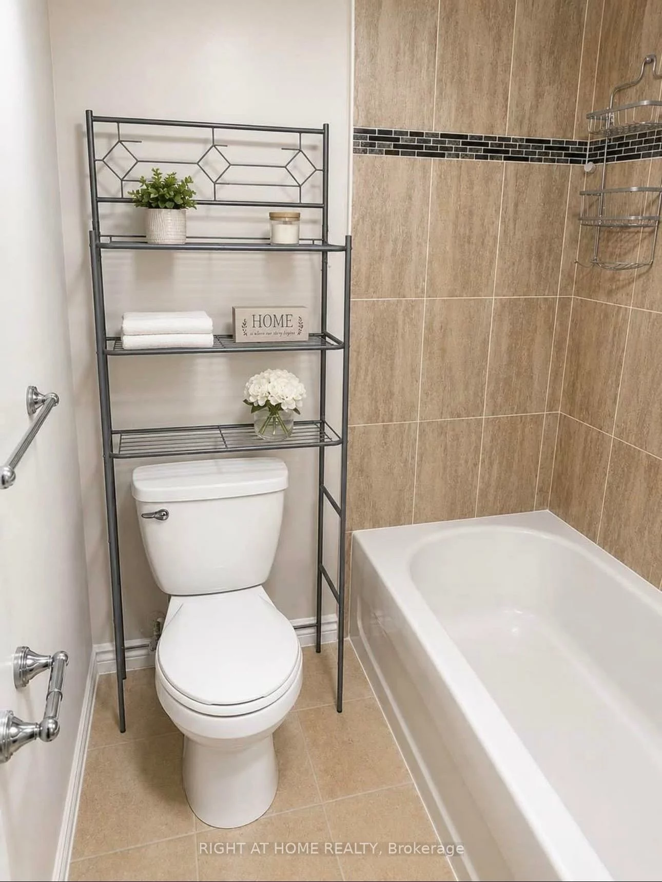 2, Bradford, Holland Landing, East Gwillimbury