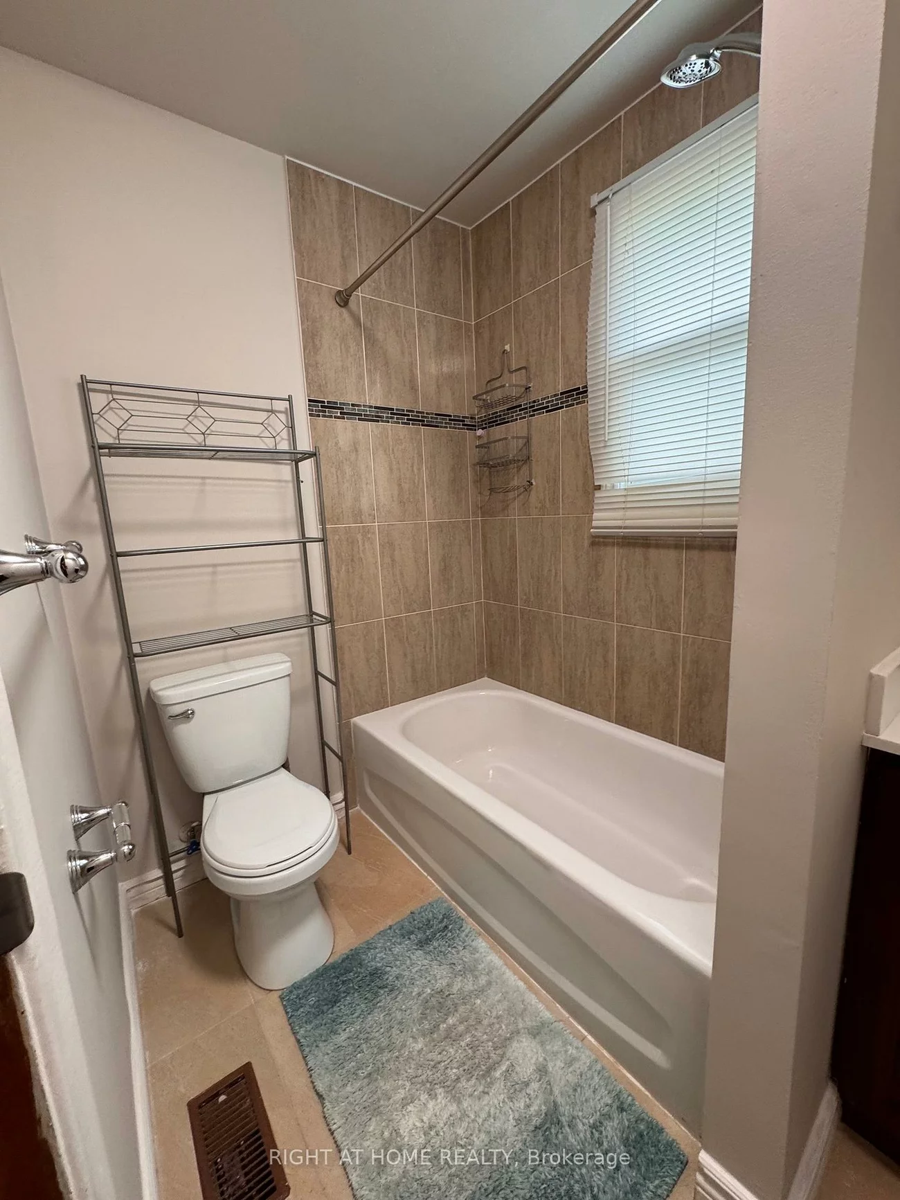 2, Bradford, Holland Landing, East Gwillimbury