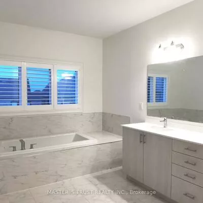 33, Terrain, Holland Landing, East Gwillimbury