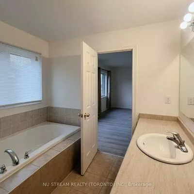 37, Kavanagh, Sharon, East Gwillimbury