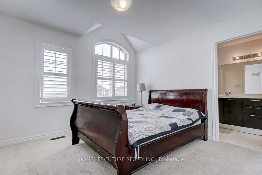 58, Ridge Gate, Mt Albert, East Gwillimbury