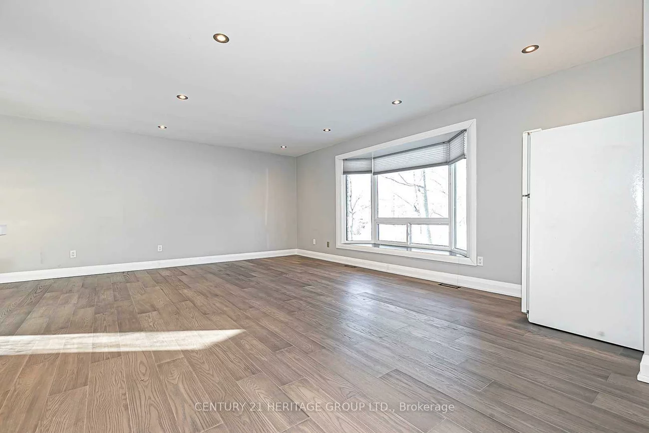 23, Tall Pines, Holland Landing, East Gwillimbury