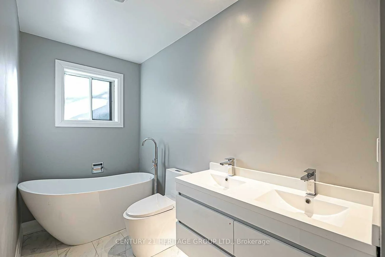 23, Tall Pines, Holland Landing, East Gwillimbury