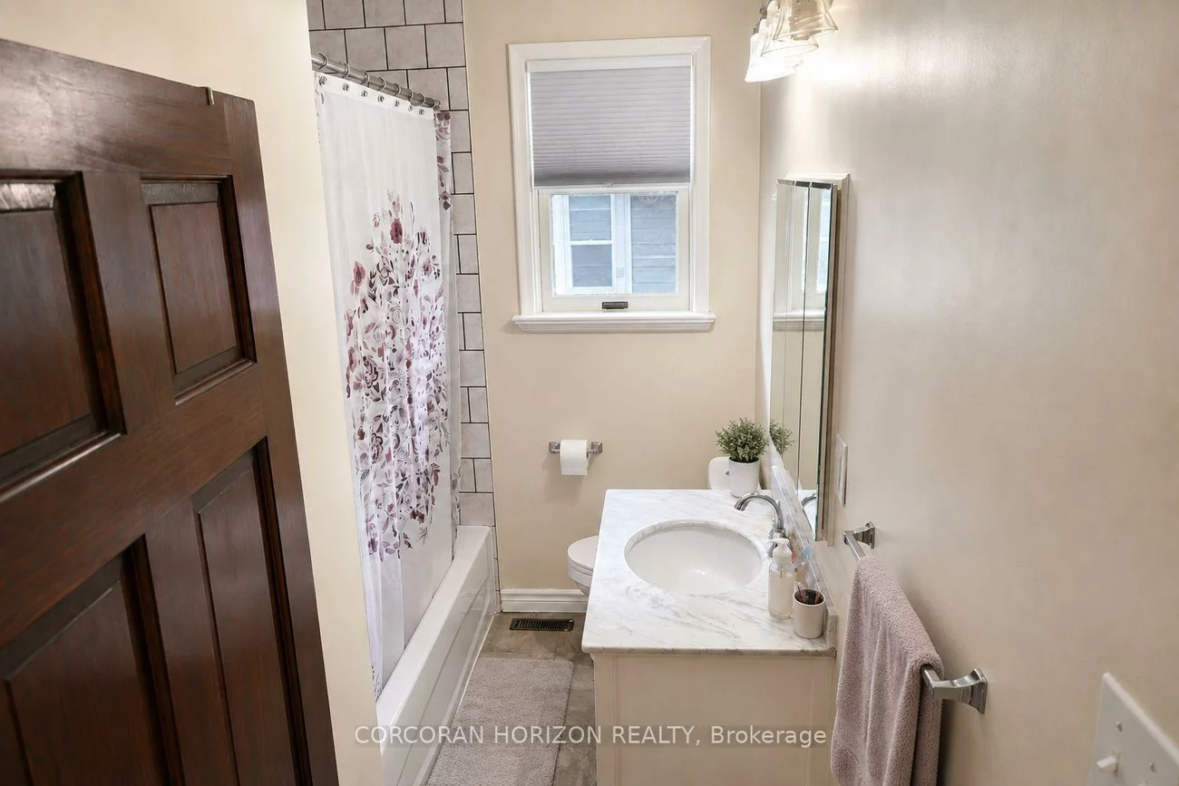 20407B, Leslie, Queensville, East Gwillimbury