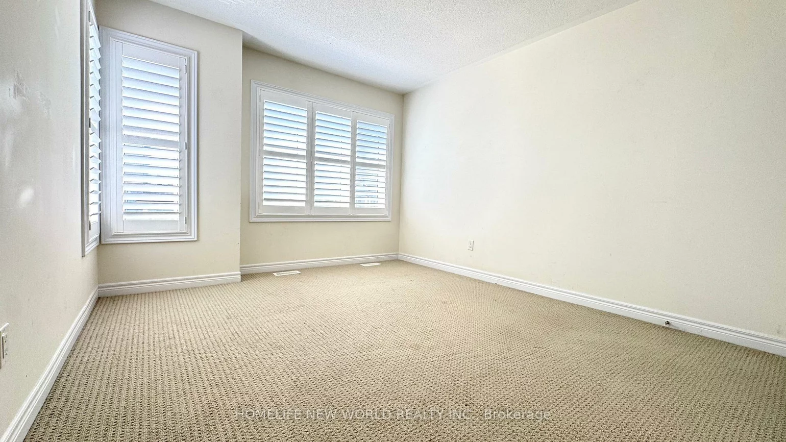 32, Falconridge, Rural East Gwillimbury, East Gwillimbury