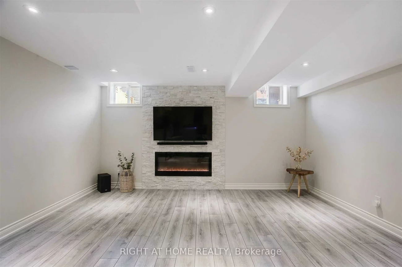 110, Thatcher, Rural East Gwillimbury, East Gwillimbury