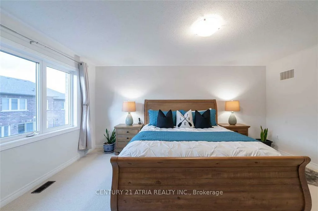 58, Mondial, Queensville, East Gwillimbury
