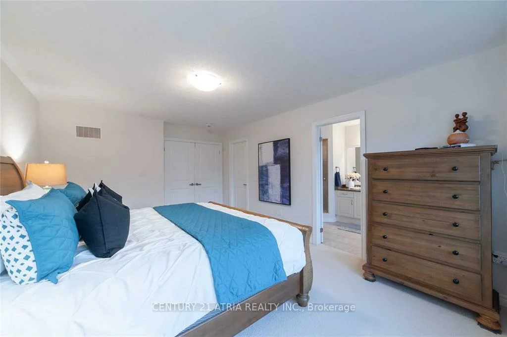 58, Mondial, Queensville, East Gwillimbury