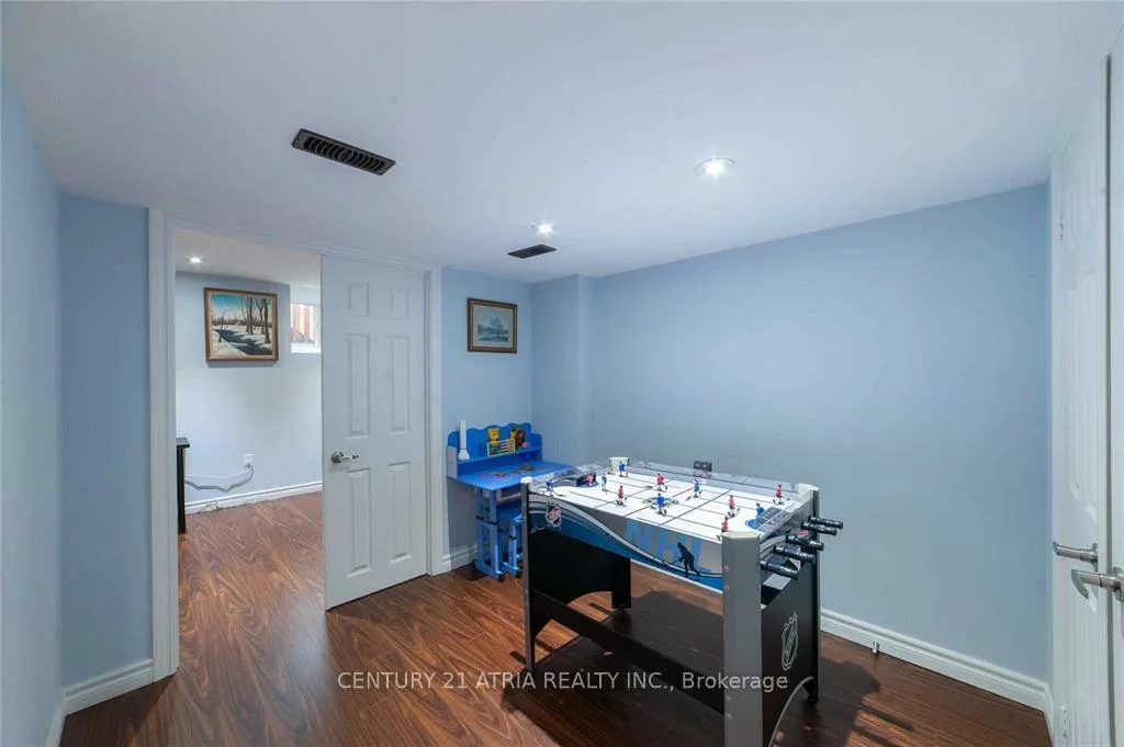 58, Mondial, Queensville, East Gwillimbury