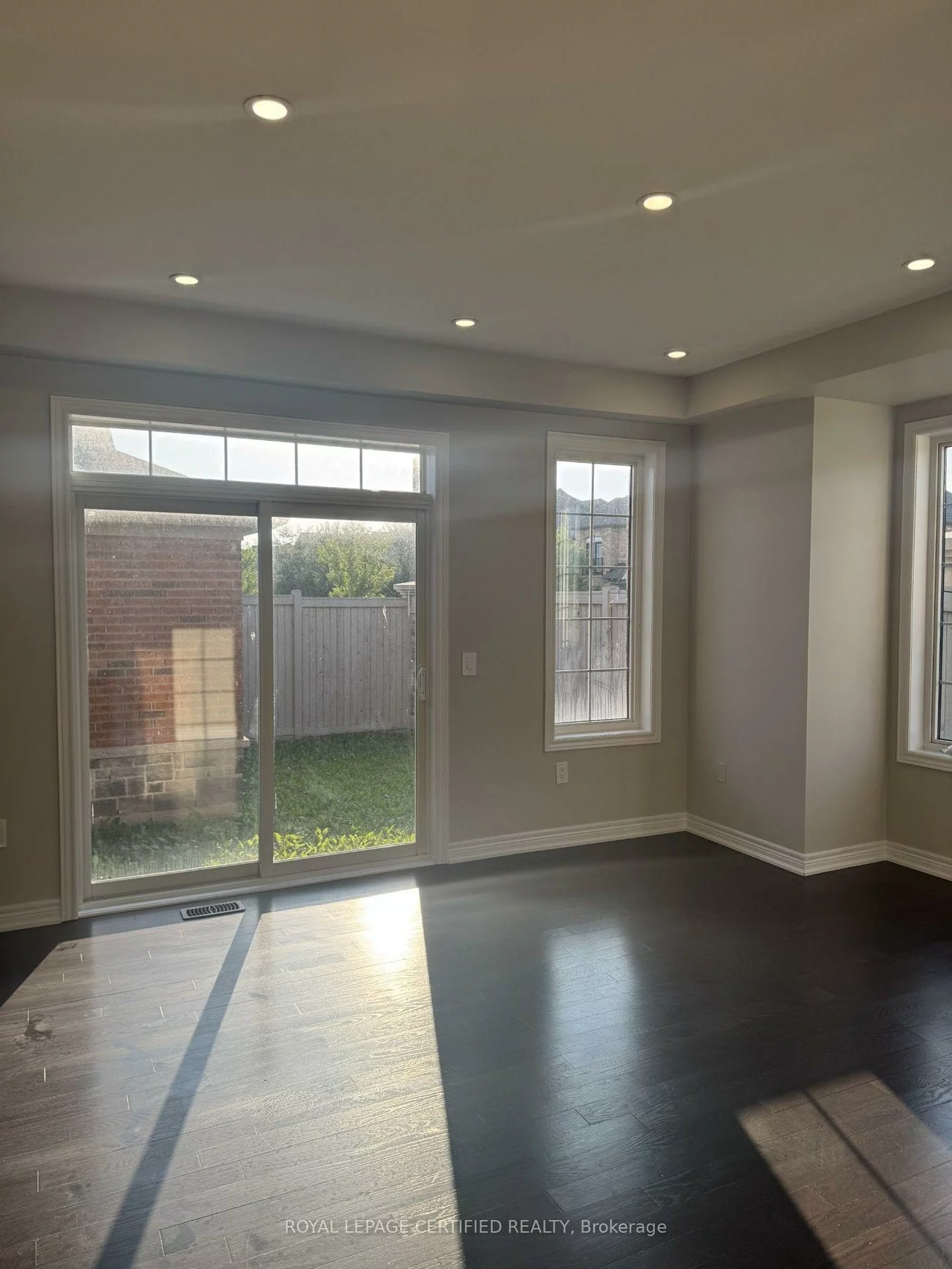 19842, Leslie, Queensville, East Gwillimbury