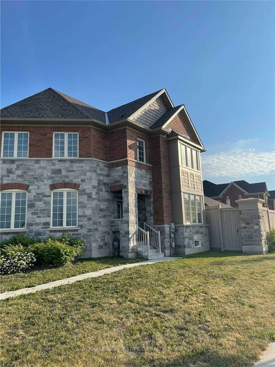 19842, Leslie, Queensville, East Gwillimbury