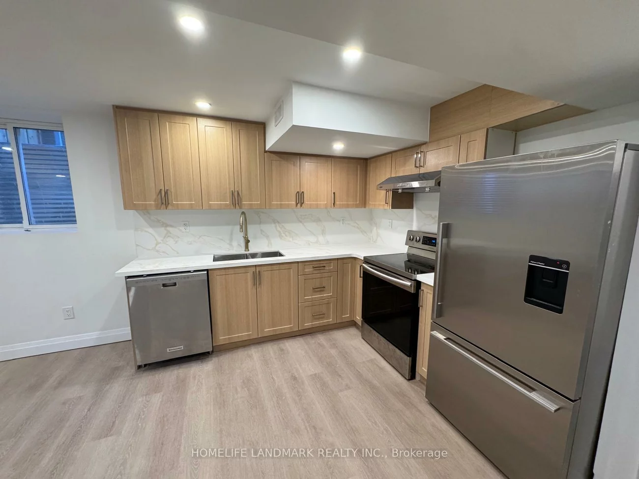 6, Kenneth Ross, Sharon, East Gwillimbury