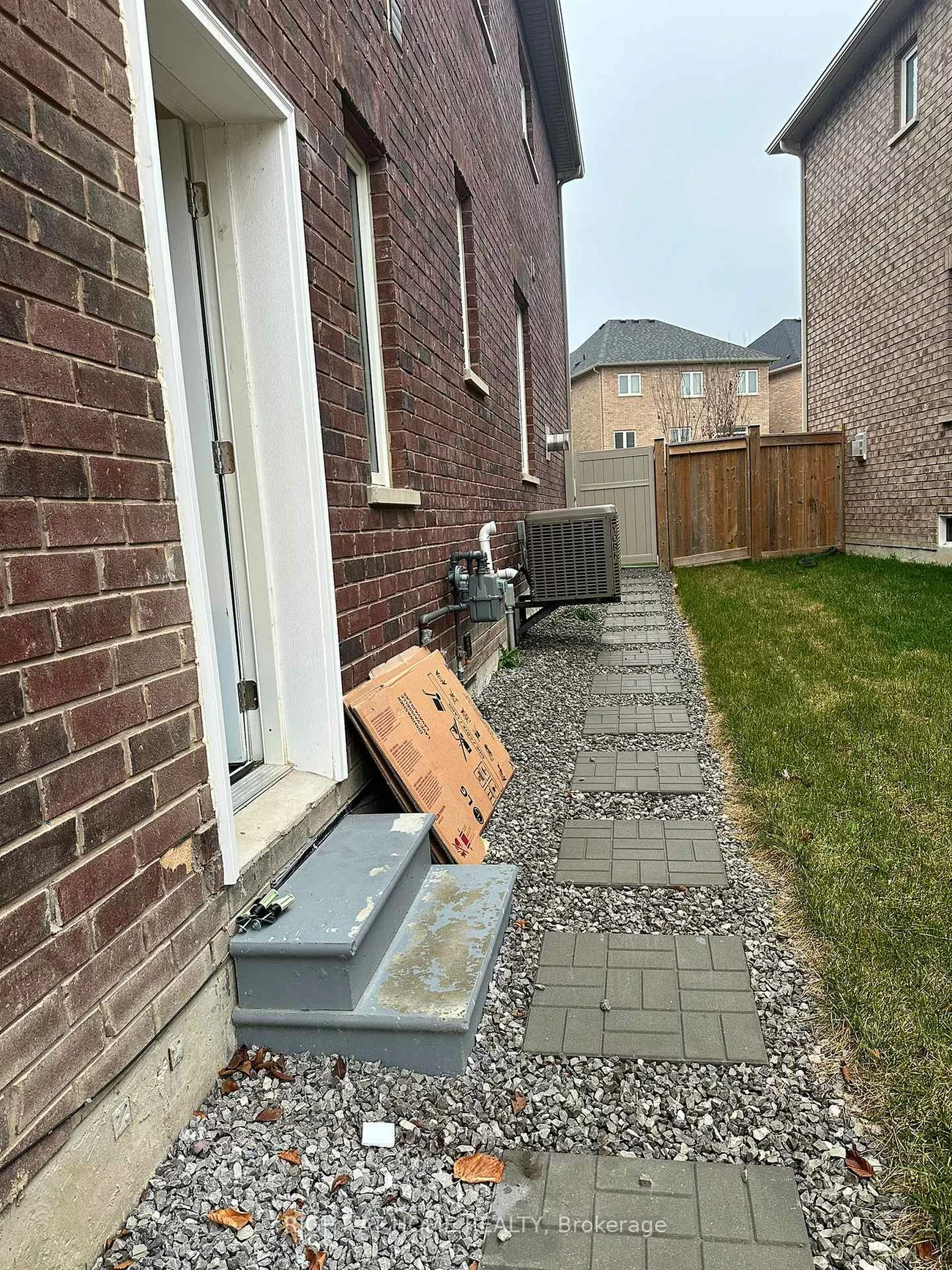 97, Forest Edge, Holland Landing, East Gwillimbury