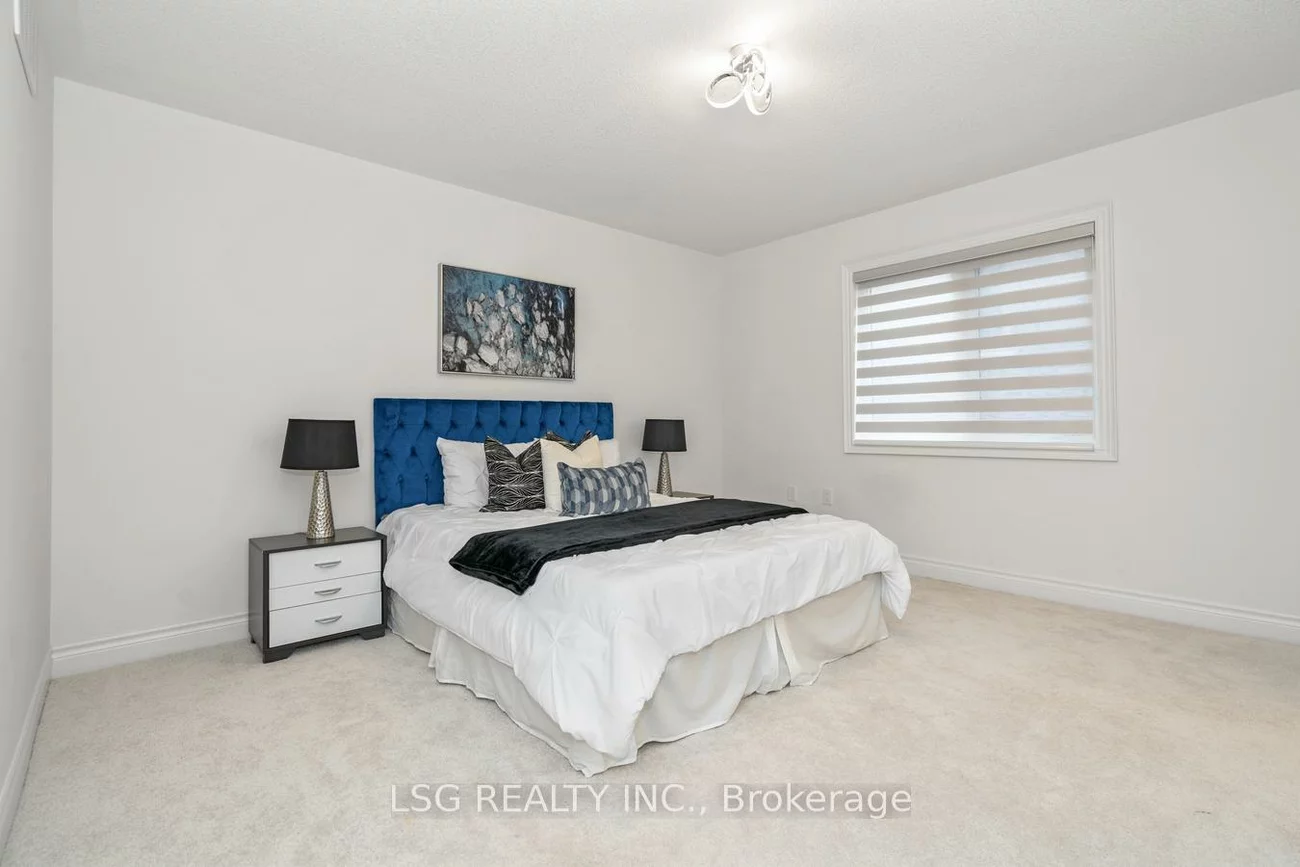 19, Tesla, Holland Landing, East Gwillimbury