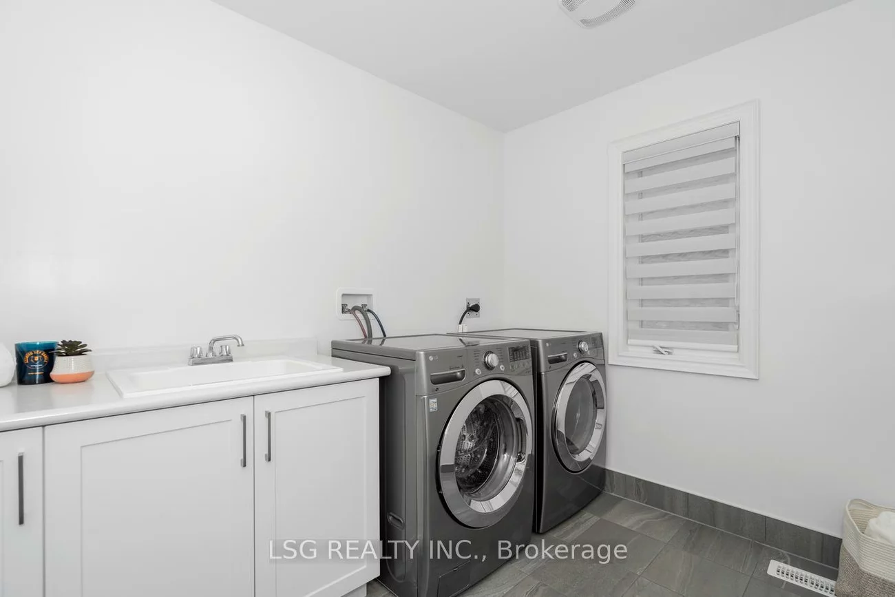 19, Tesla, Holland Landing, East Gwillimbury