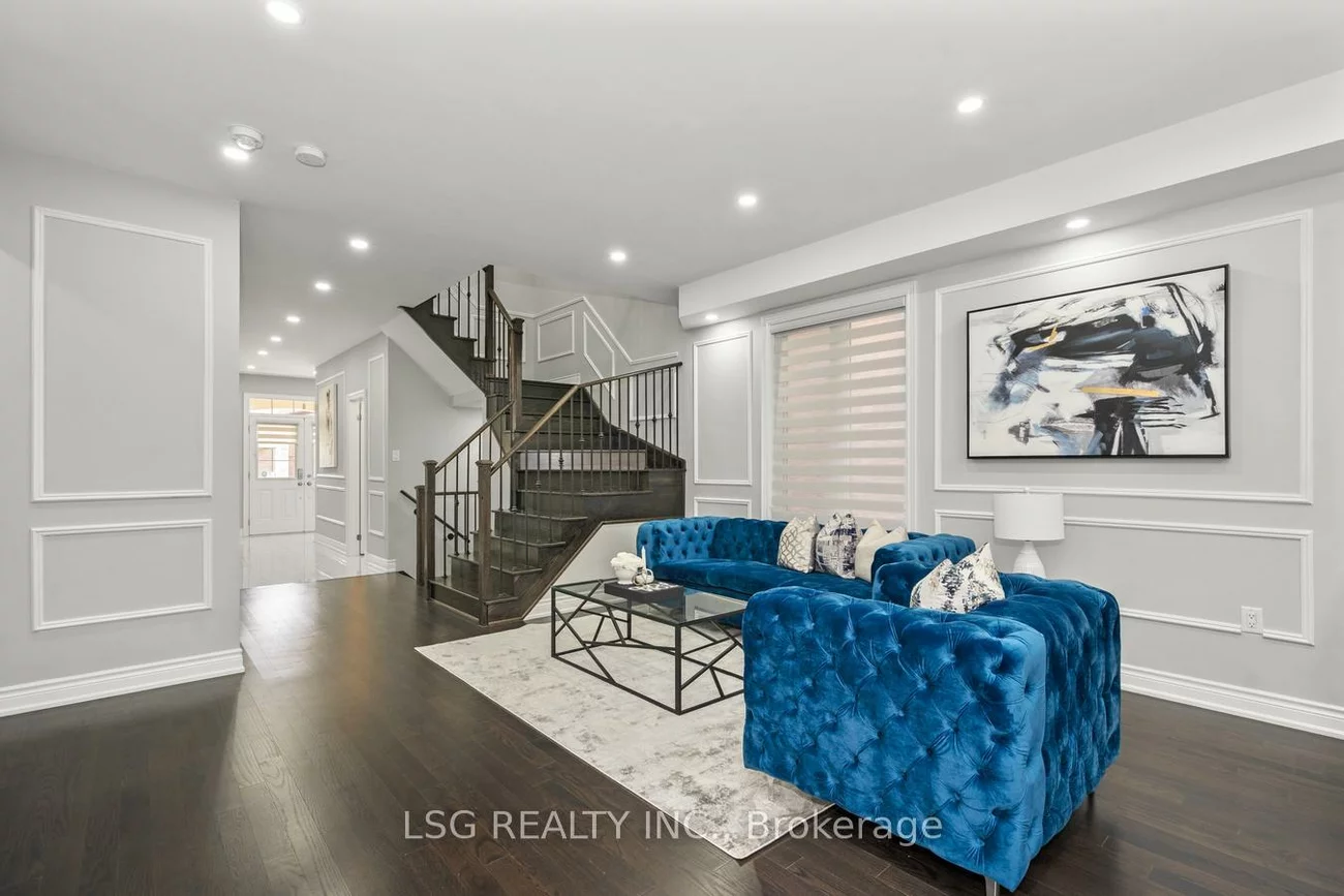 19, Tesla, Holland Landing, East Gwillimbury