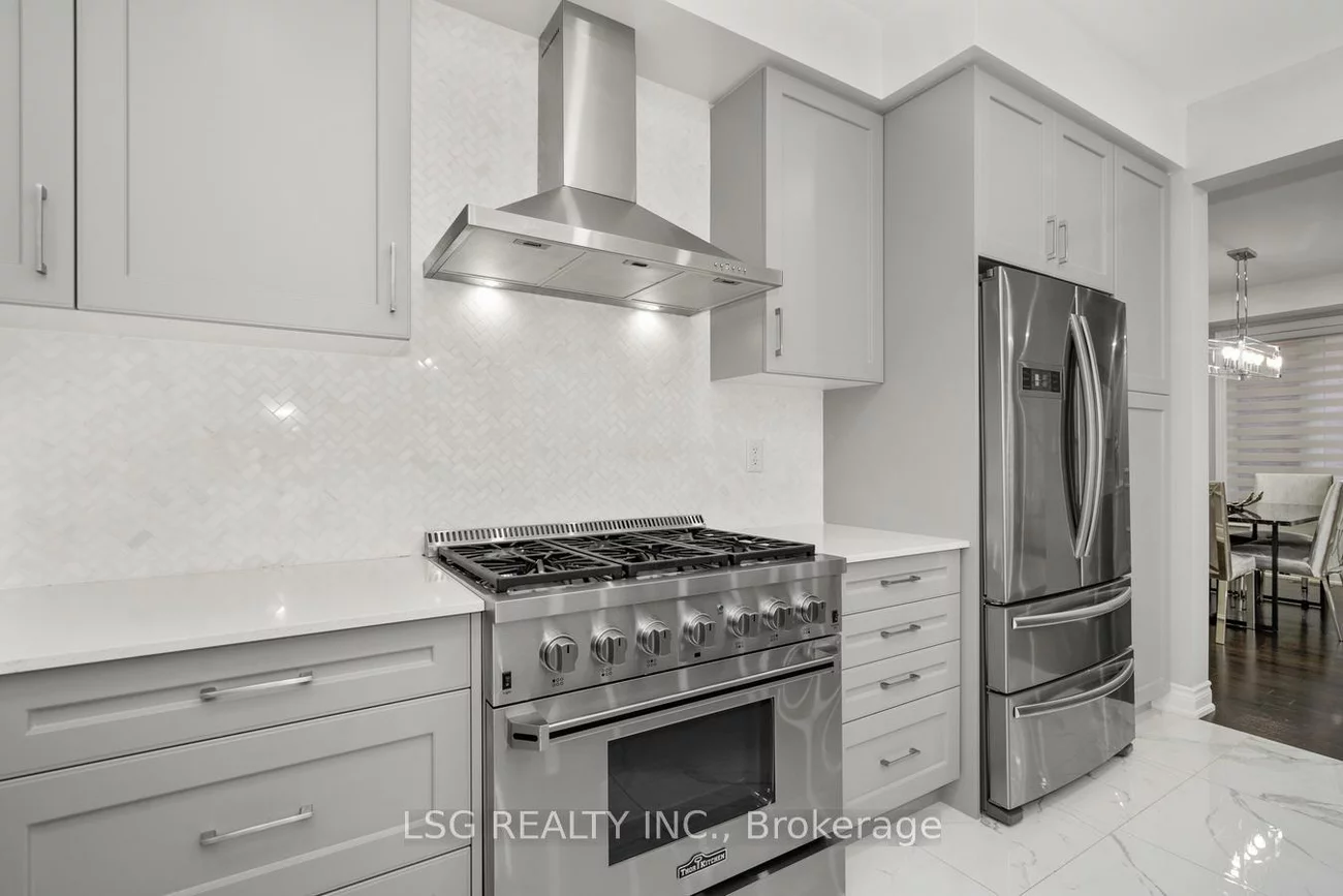 19, Tesla, Holland Landing, East Gwillimbury