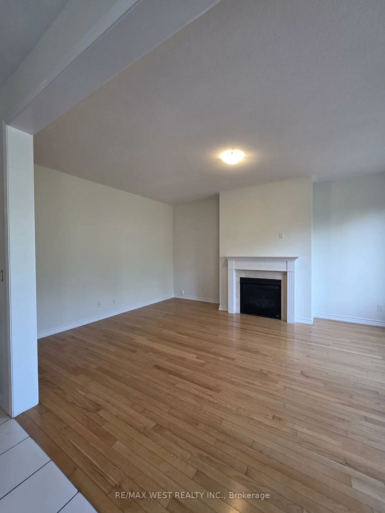 11, Chessington, Queensville, East Gwillimbury