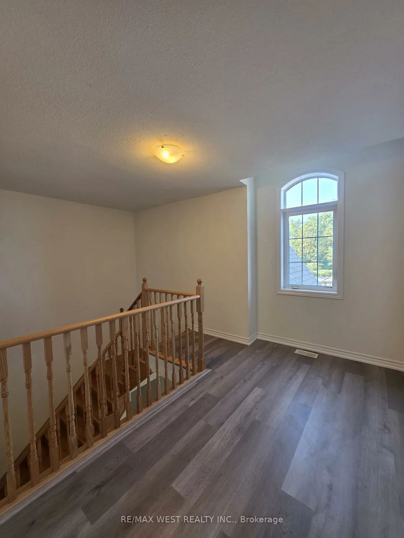 11, Chessington, Queensville, East Gwillimbury