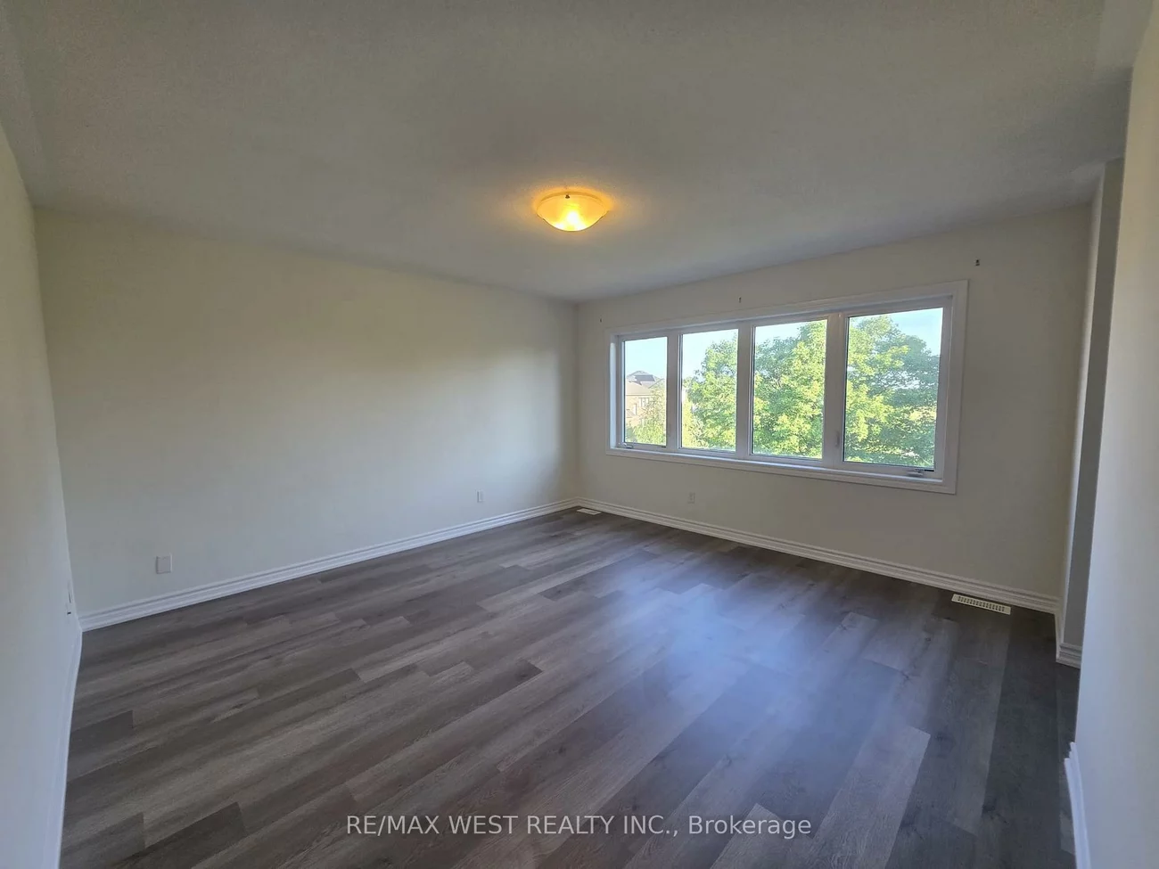 11, Chessington, Queensville, East Gwillimbury