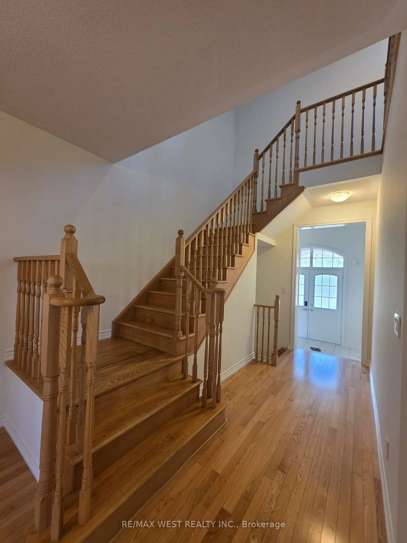 11, Chessington, Queensville, East Gwillimbury