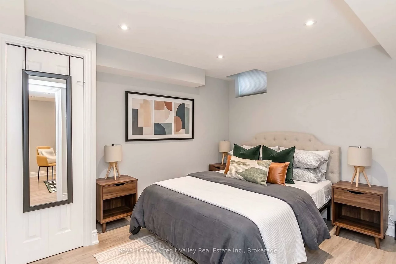 9, Old Field, Rural East Gwillimbury, East Gwillimbury