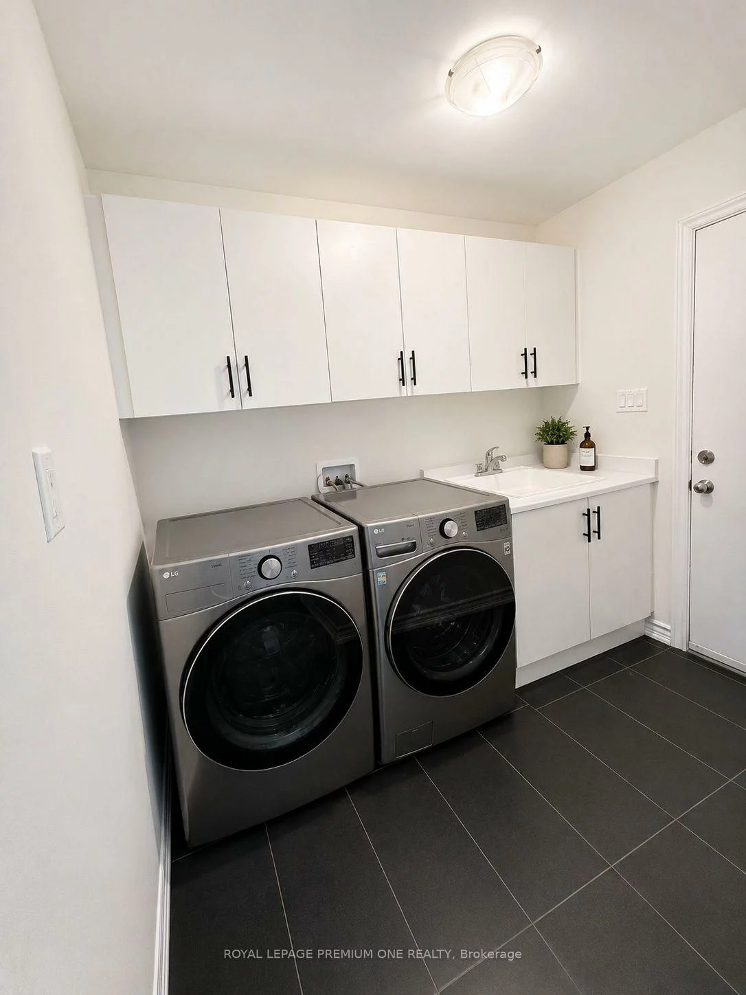 3, VERBENA, Sharon, East Gwillimbury