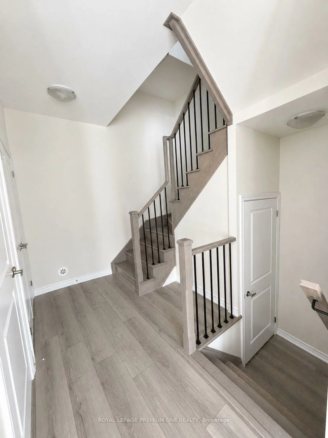 3, VERBENA, Sharon, East Gwillimbury
