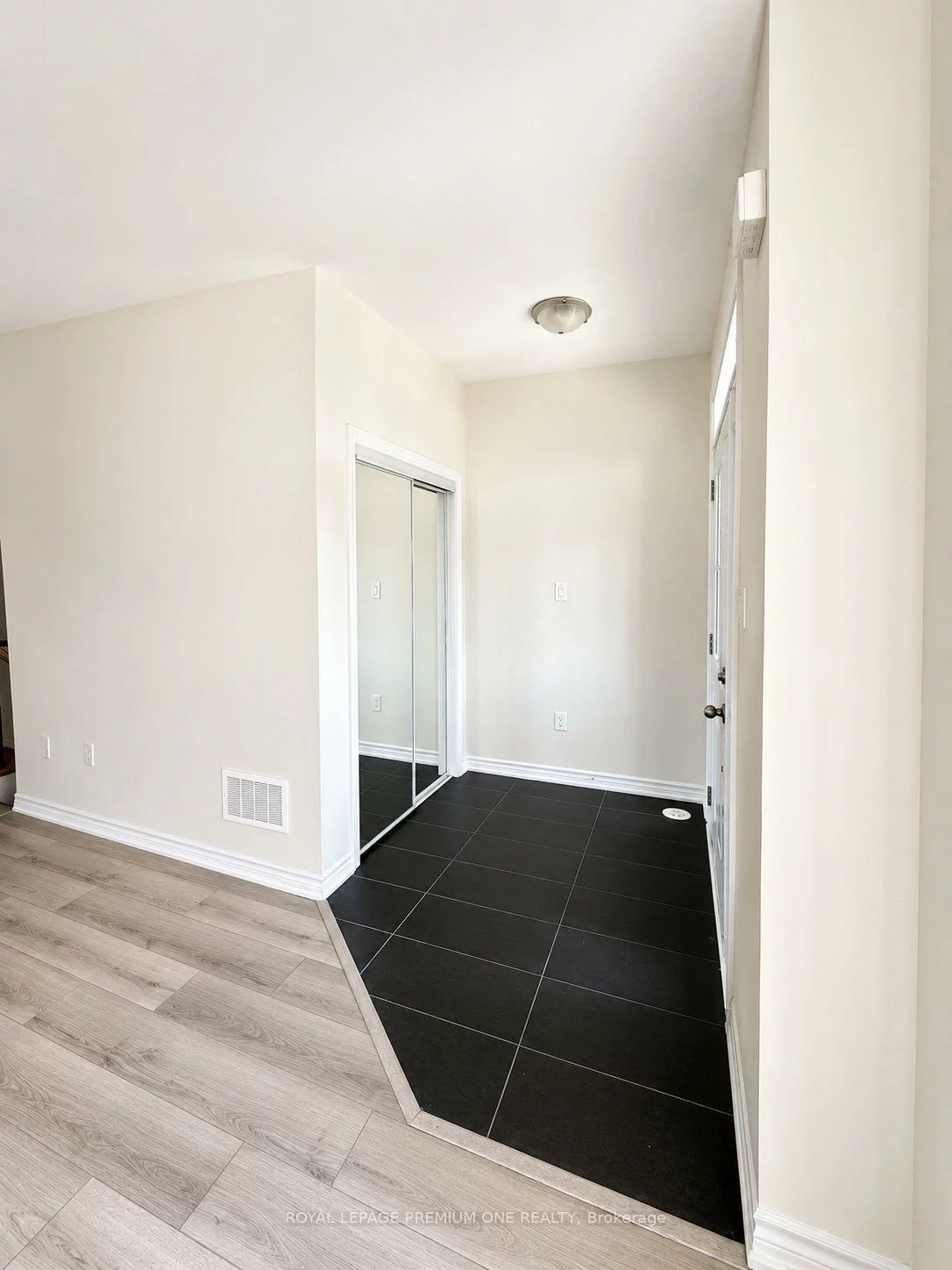 3, VERBENA, Sharon, East Gwillimbury