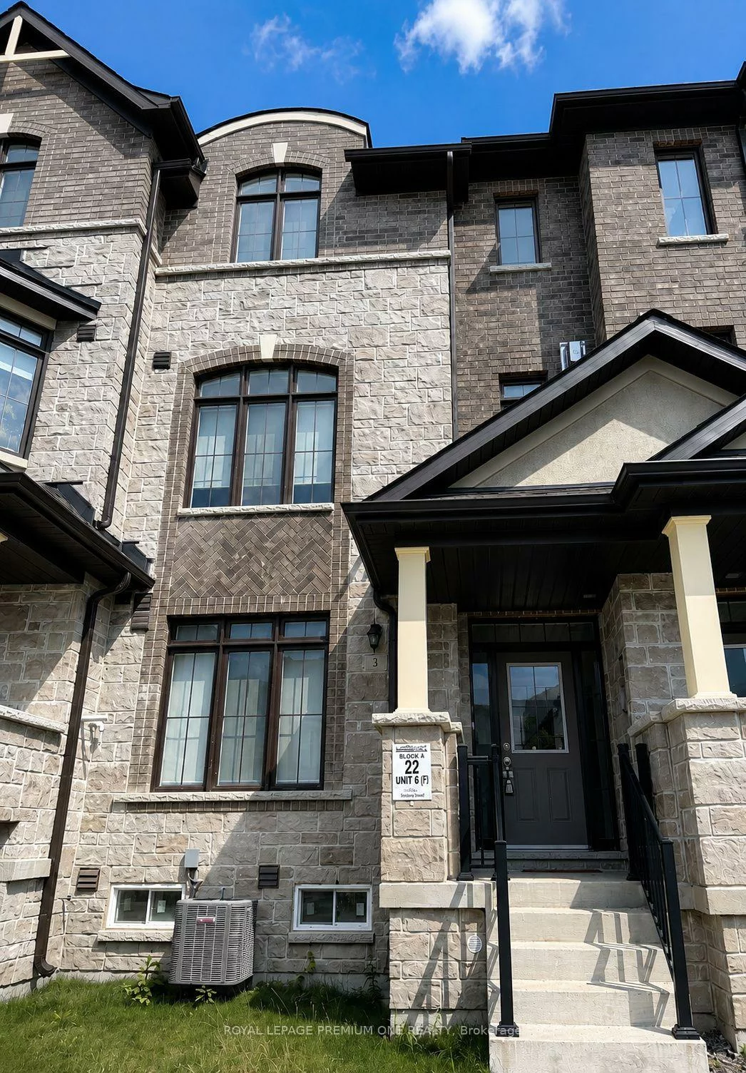 3, VERBENA, Sharon, East Gwillimbury