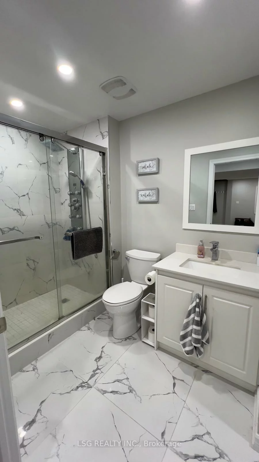 19, Tesla, Holland Landing, East Gwillimbury