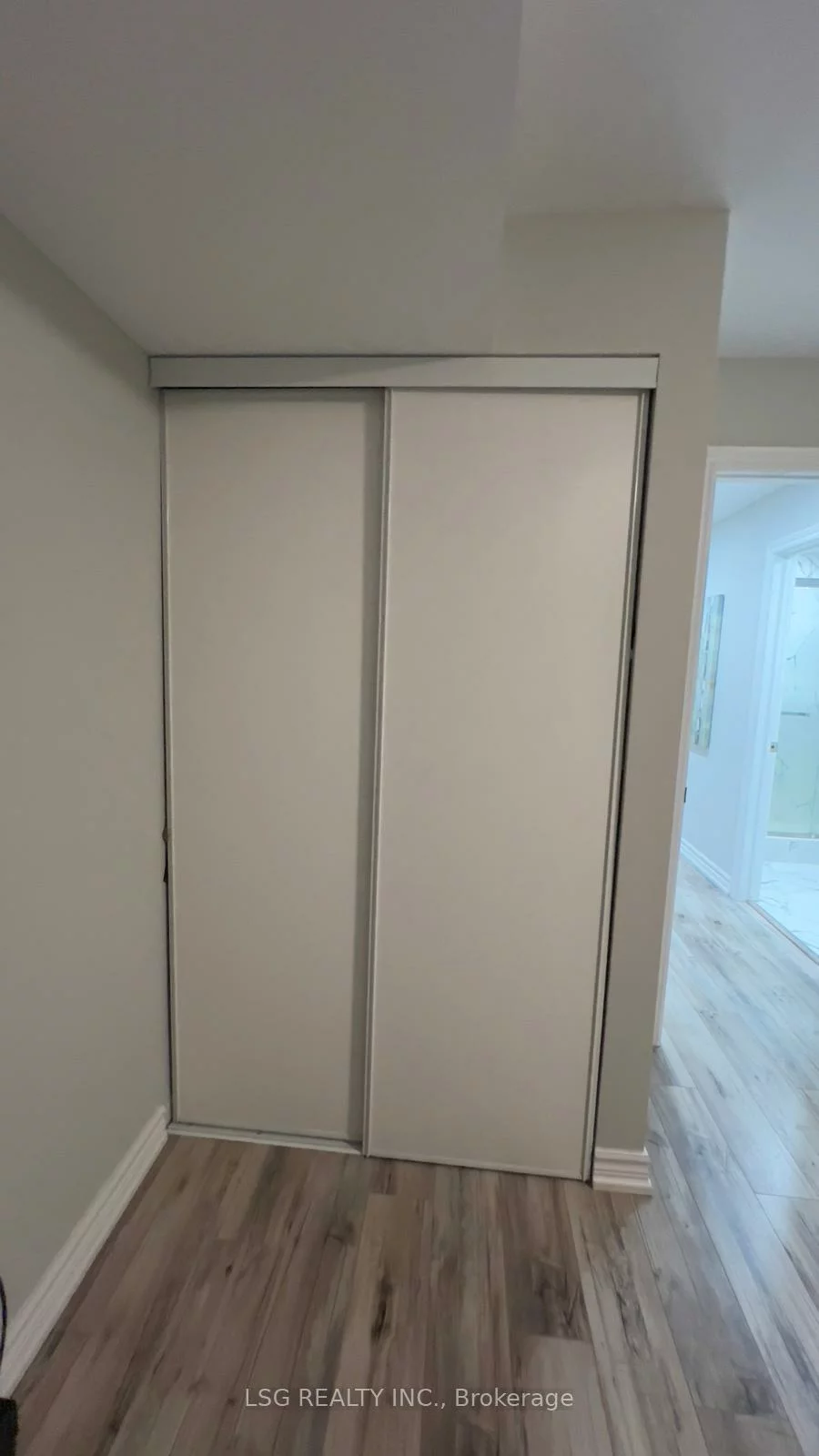 19, Tesla, Holland Landing, East Gwillimbury
