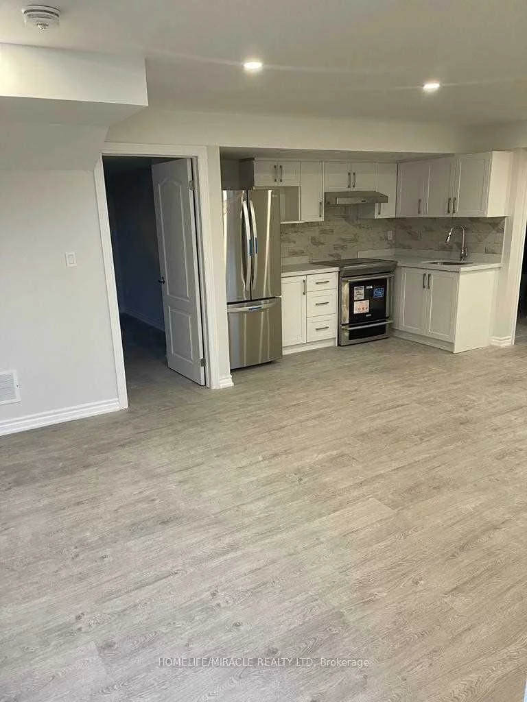 63, Deepwood (Bst), Sharon, East Gwillimbury