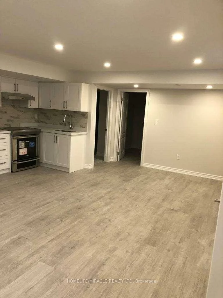 63, Deepwood (Bst), Sharon, East Gwillimbury