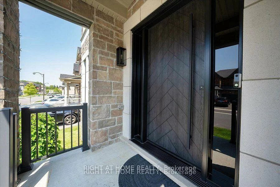 75, Watershed, Queensville, East Gwillimbury