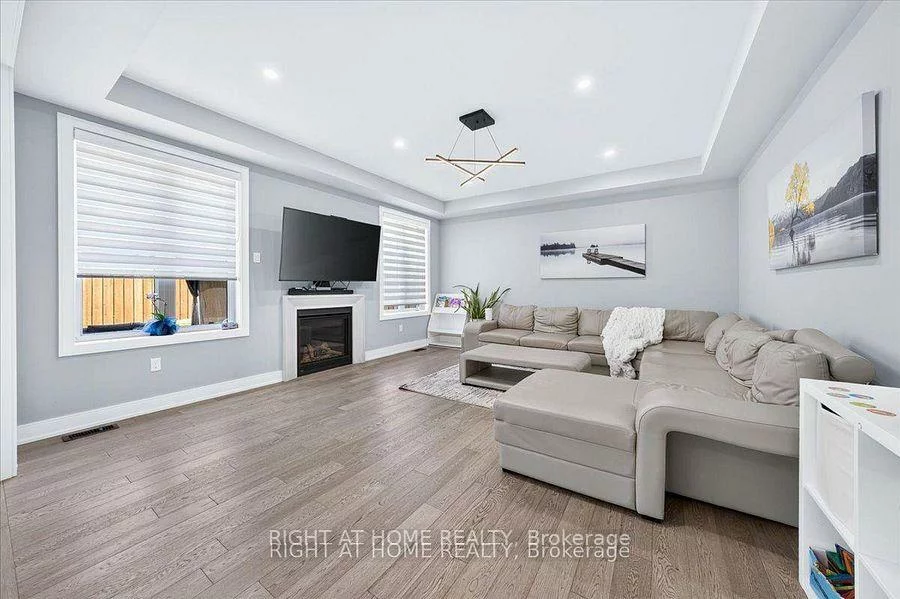 75, Watershed, Queensville, East Gwillimbury
