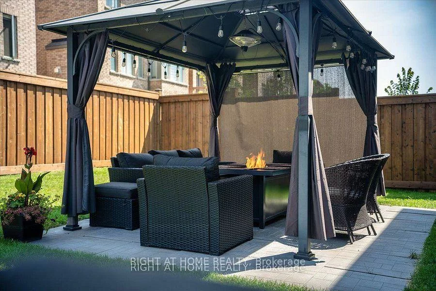75, Watershed, Queensville, East Gwillimbury