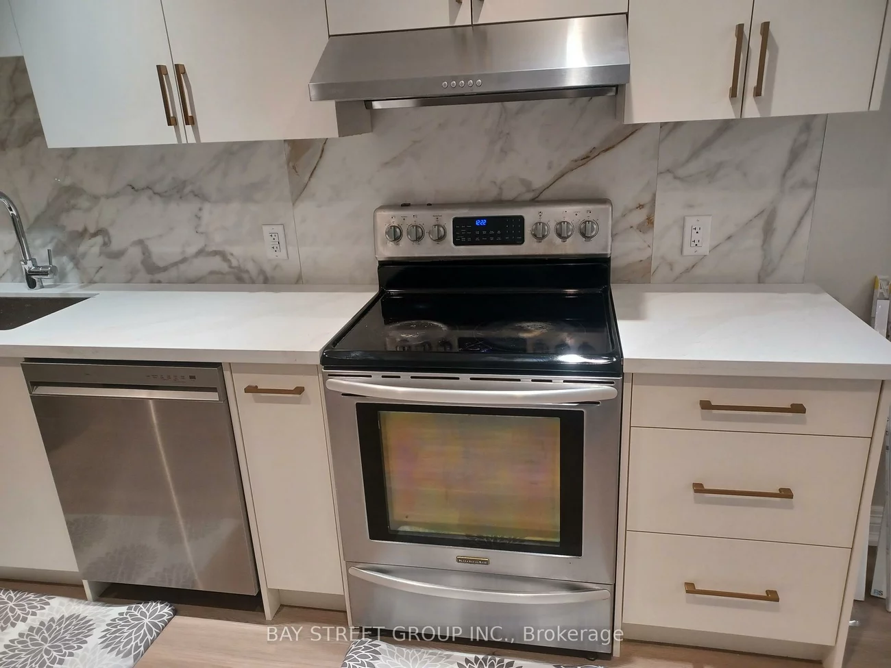 22, Deer Pass, Sharon, East Gwillimbury