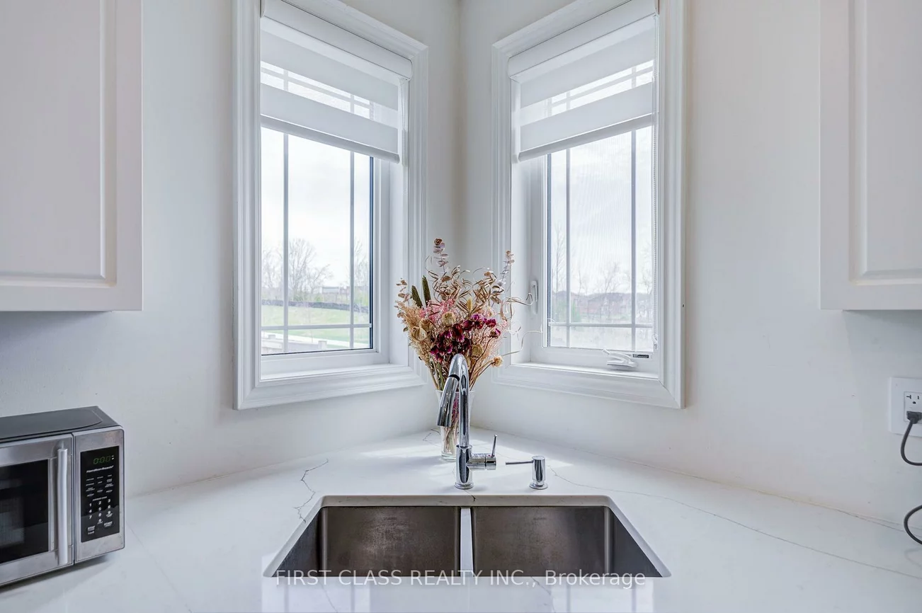 376, Seaview, Queensville, East Gwillimbury