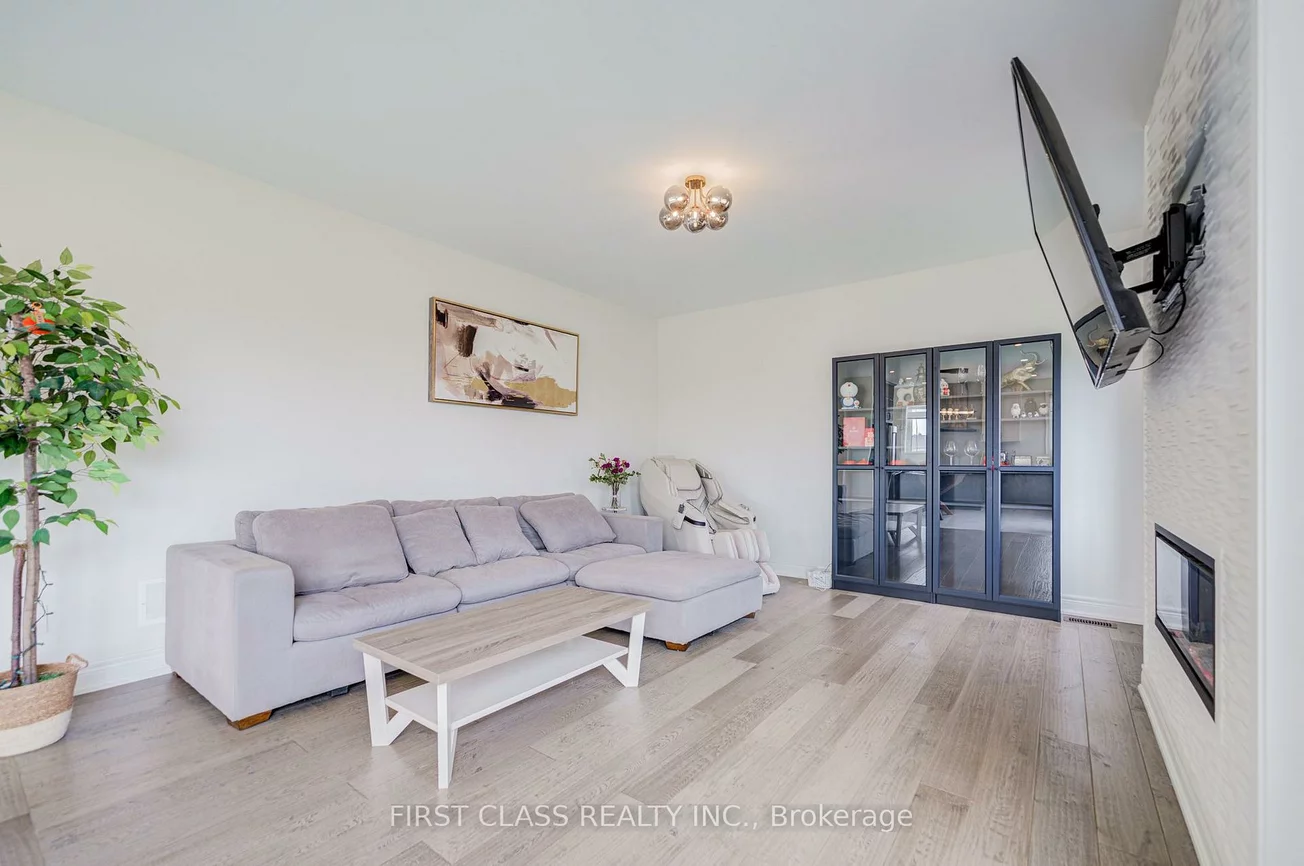 376, Seaview, Queensville, East Gwillimbury