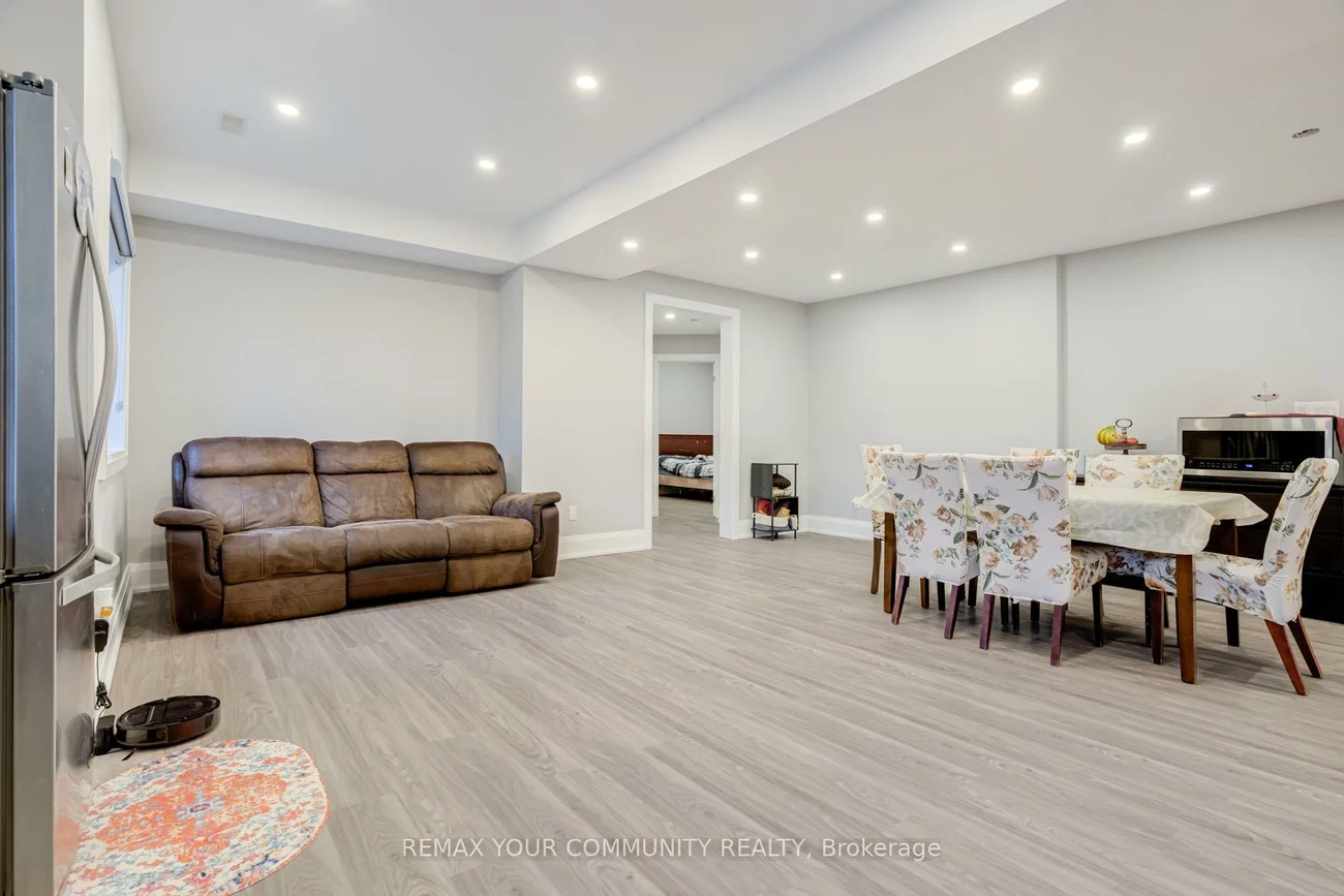 20111, Bathurst, Holland Landing, East Gwillimbury