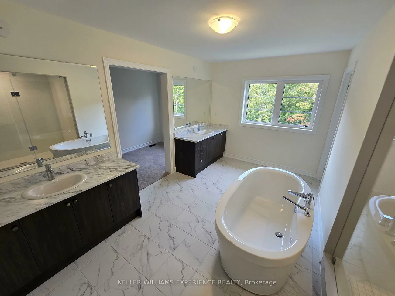 56, Lazarette, Holland Landing, East Gwillimbury
