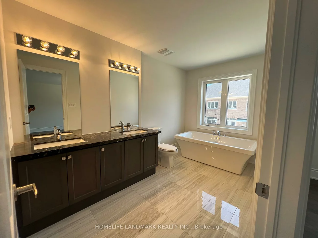 155, Silk Twist, Holland Landing, East Gwillimbury